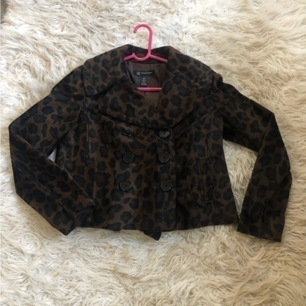 Leopard Print Three Button Jacket - image 3